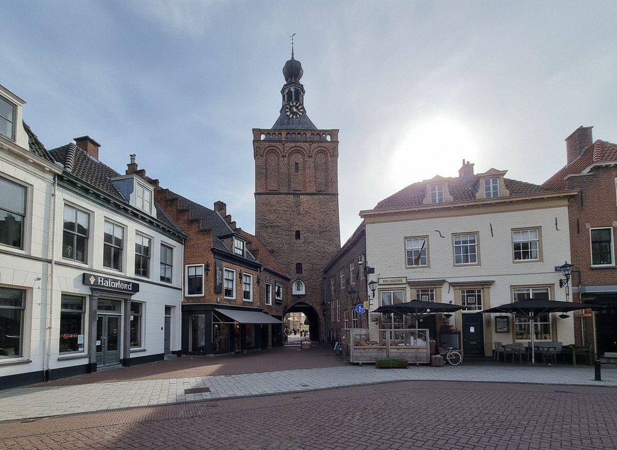 De binnenstad van Culemborg met de Binnenpoort